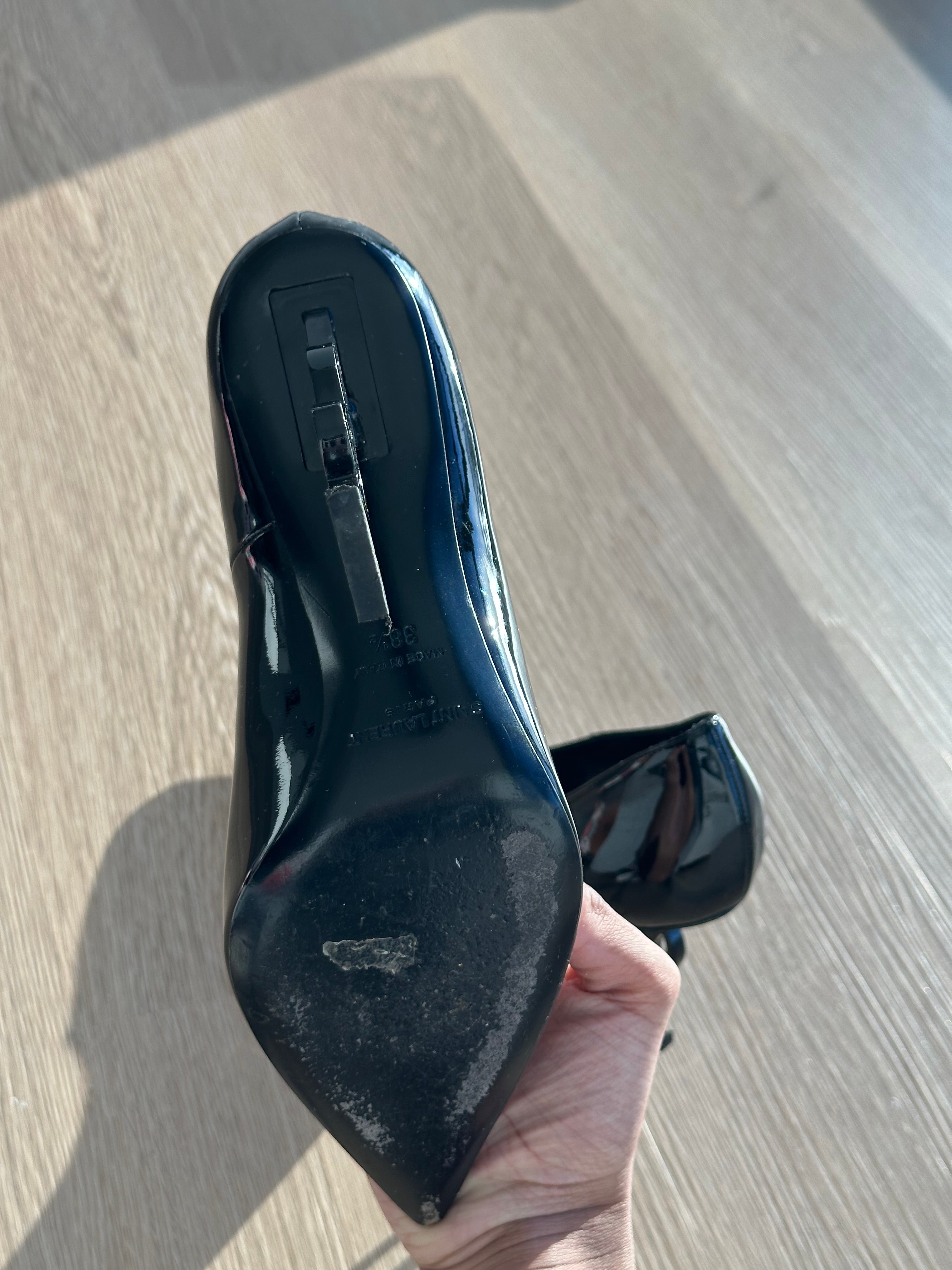 YSL Logo Heel – Saudiah B