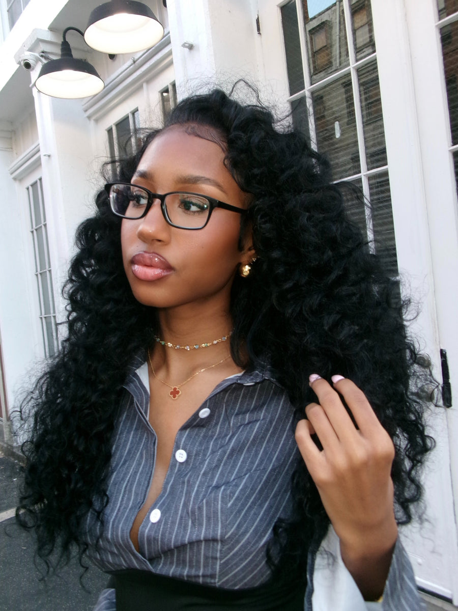 Deep Curly Extensions